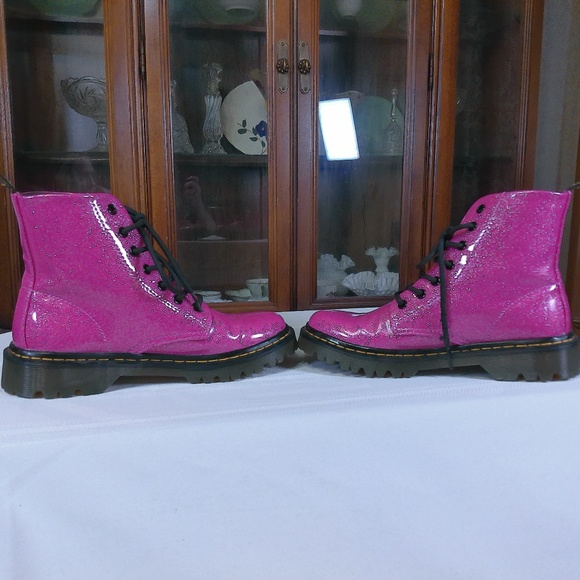 LKNW Dr. Martins Air Wair Luana Hot Pink w/Glitter Combat Boots Size 7 - Picture 5 of 9
